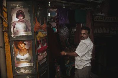 為什么印度的胸罩銷售員基本都是男的?